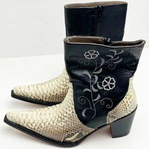 Vintage CIRCLE G Genuine Python Leather Embroidered Zipper Pointy Toe Boots